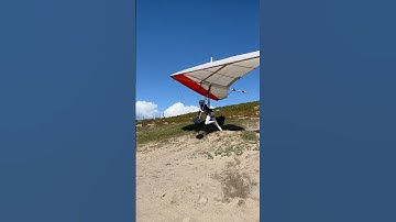 Best way to get your hang glider up the hill 😉 Why walk when you can fly? #hanggliding