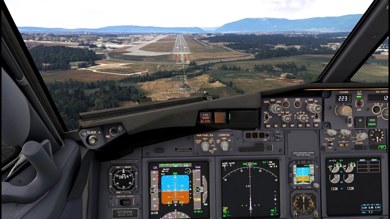 MSFS PMDG Boeing 737 autoland in Geneva - YouTube