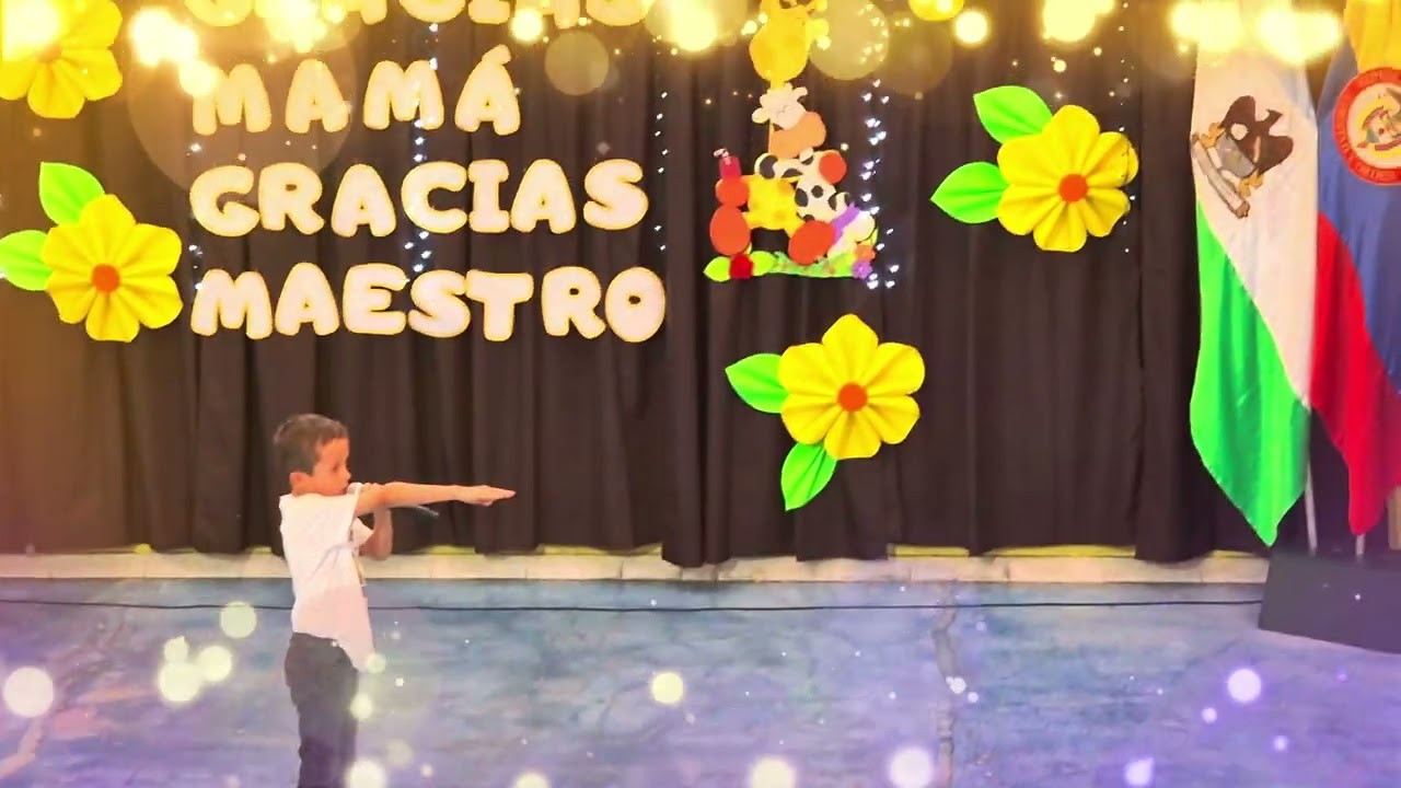 Izada de Bandera Grado Primero | Liceo Victoria Regia