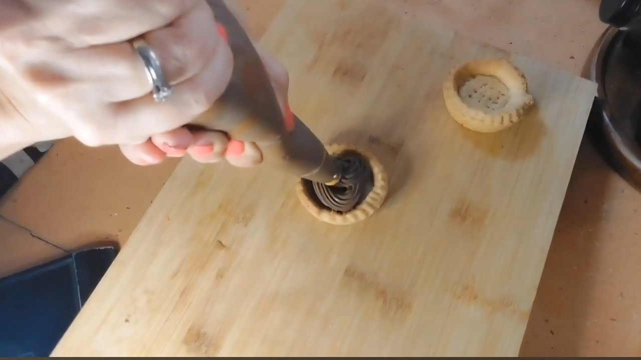 Chocolate Filling ( with 3 Ingredients ) for macarons & tarts