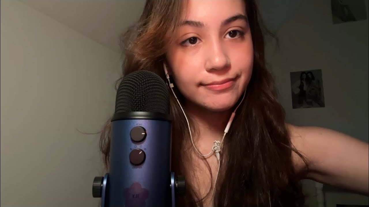 ASMR What's In My Makeup Bag 💘 