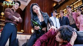 Unloved Heiress Returns—She's Mafia Boss!Tames Her Wild 3Bros In One Move,Even CEO Falls For Her!