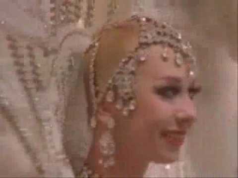 רוקי 4 - כתבה על הסרט - 1985