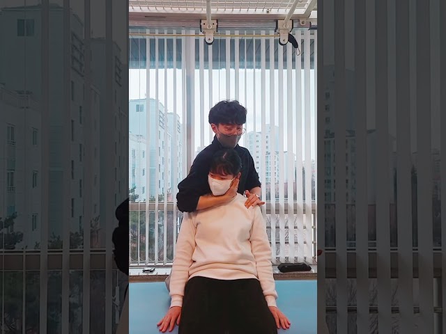 목 360도 꺾기 영상 / Neck Crush #뼈소리 #chiropractor #도수치료 #목교정