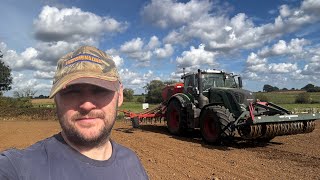 Mucking out giltyard , drilling wheat serving jcb tm320 #farming #farmer #farmlife