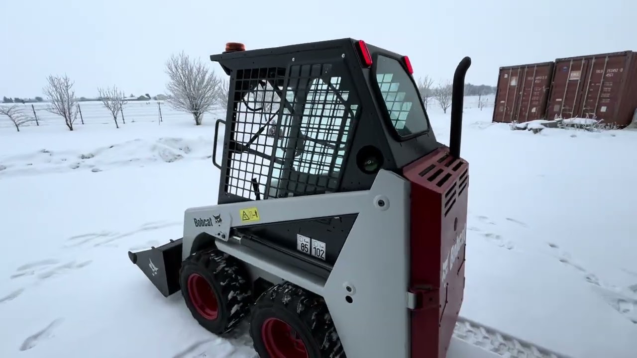Bobcat スキッドステアローダー 453 Bobcat 453 WHEEL LOADER - YouTube