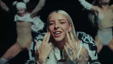 Cazzu, Young Miko - Brinca (Video Oficial)
