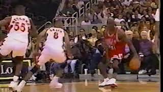MICHAEL JORDAN - Crossover on Steve Smith/Baseline Dunk!!  Bulls @ Hawks 3-27-98 Georgia Dome