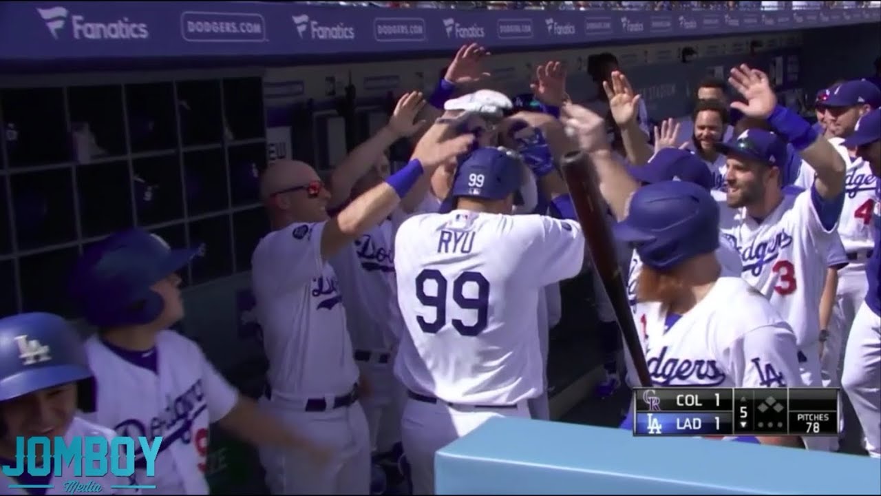 Hyun Jin Ryu hits his first career home run, a breakdown
