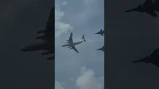 Algerian Air Force Il-78 Escorted By 2 Su-30Mkas