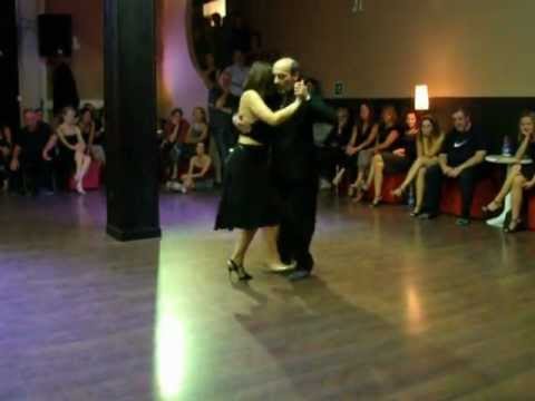 TANGO RICARDO VIQUEIRA E ROBERTA BUONI "MILONGA ASSISI 33" 28.10.12