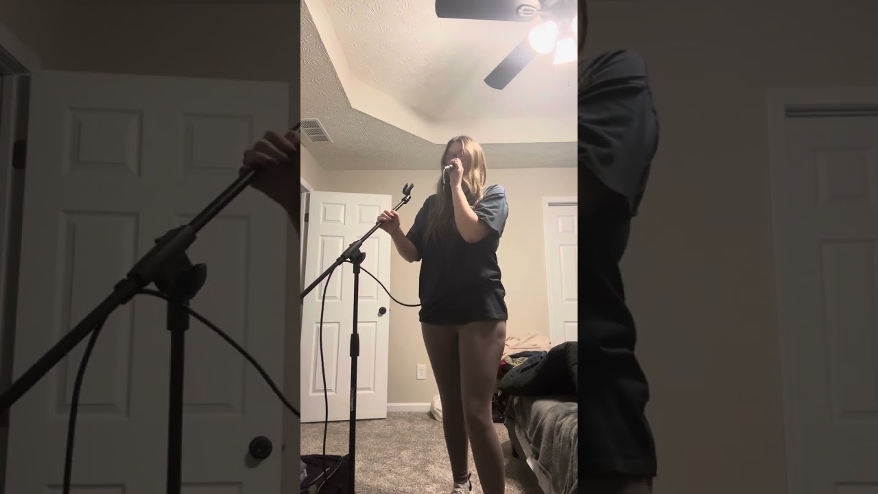 Hallelujah 🤍song by Leonard Cohen!