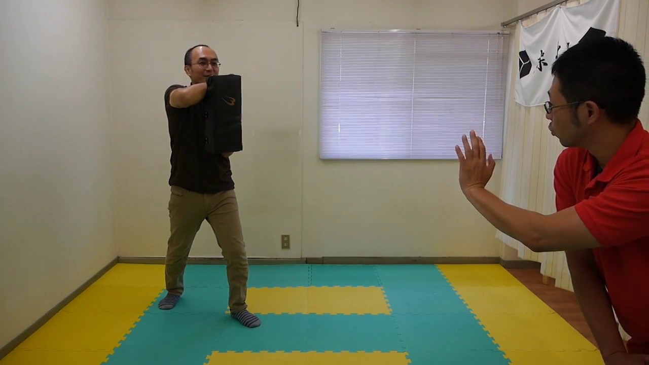 縮地法 ４歩間をひとっ飛び 拳児の箭疾歩 蘇崑崙老師の得意技 Youtube