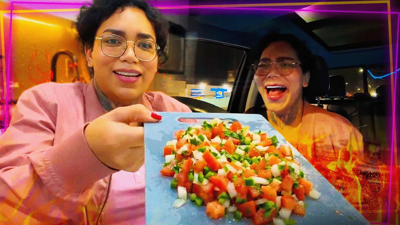 PAOLITA SUÁREZ regresa a LEÓN y PREPARA PICO DE GALLO! (sale mal?) 🤣🌶️