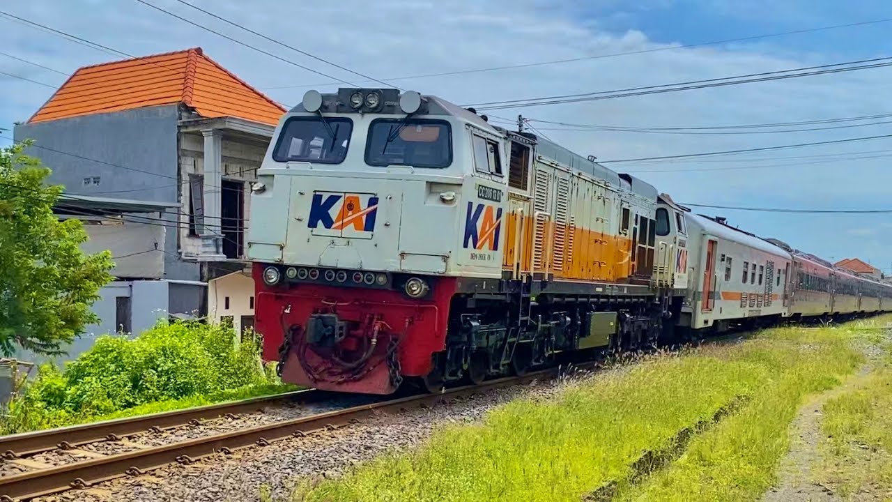 PART 14‼️6 LONG TRAINS CROSSING AT THE RAILWAY CROSSING