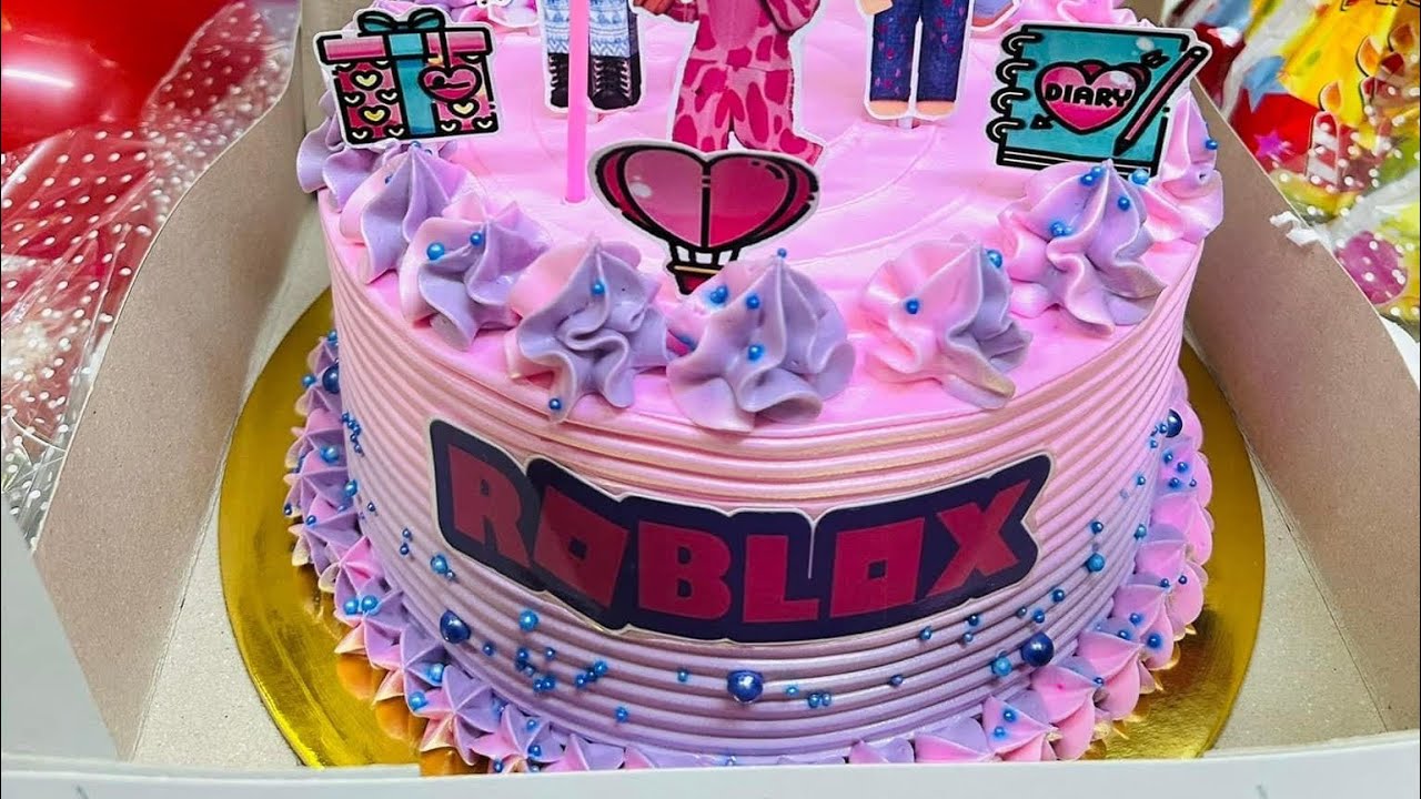 Veja só essa decoração Roblox feminino Quadrado 20x20 #cakedecoratingideas  #easycakerecipe #roblox 