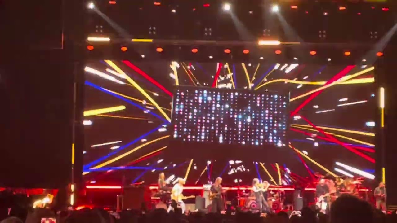 Katie’s violin solo during baba o’riley at Madison Square Garden New York 2025