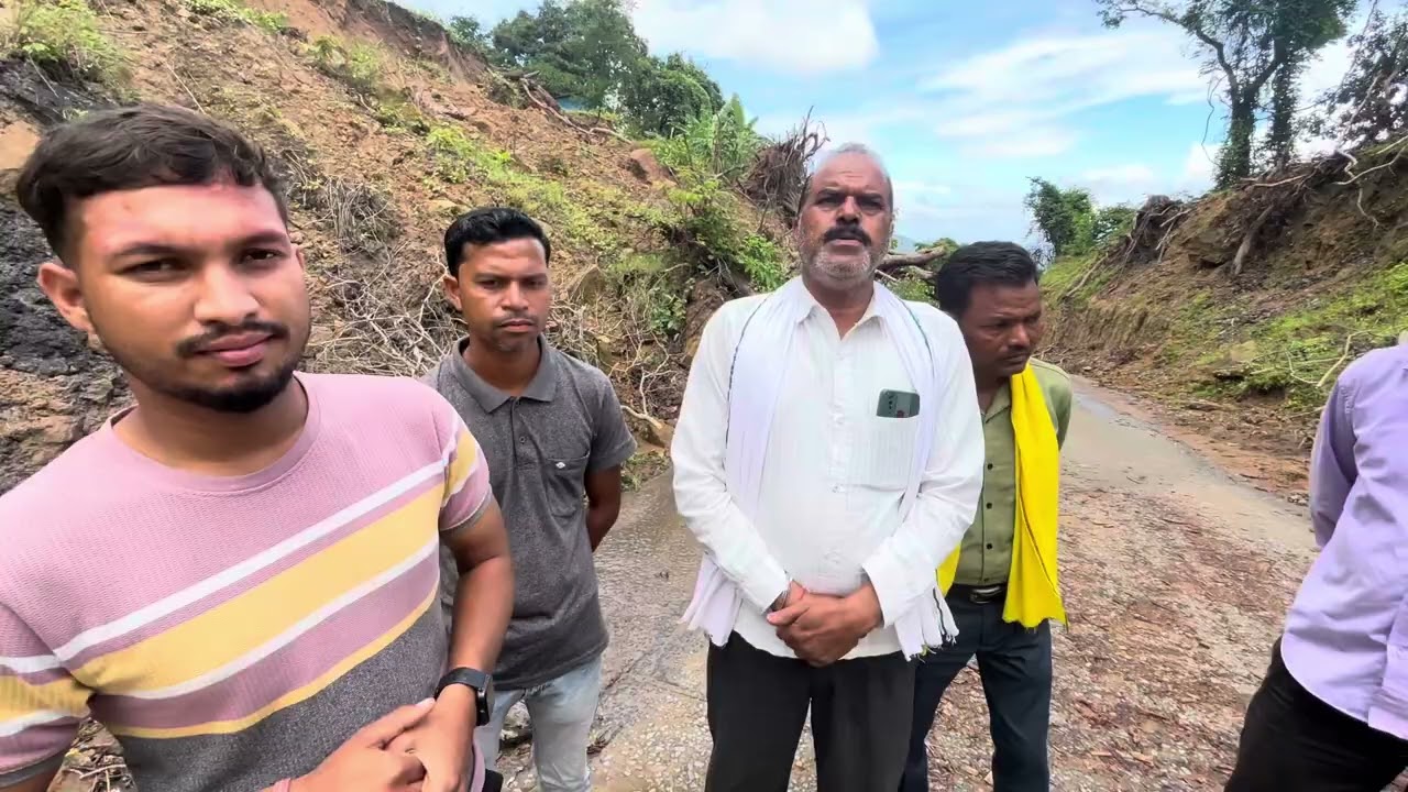 अदानी  खदान से हुआ राम मंदिर और पहाड़ ख़तरे में गिरने संभावना ⛰️इससे बहूत ही छातीग्रस्त  होगा रामगढ़