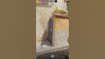 CS2 HOW TO STOP A TERRORIST - FHD 🔥by kaesok - #cs2 #cs2shorts #hl
