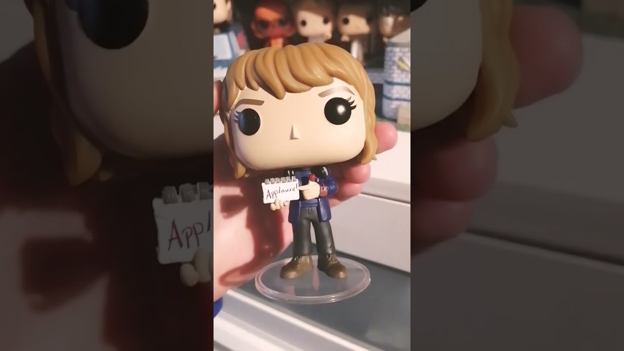 Rocking' Robin with the Squawk Funko Pop: 50 