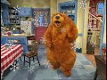 O Urso Na Casa Azul Bear In The Big Blue House In The Middle Of Winter Brazilian Portuguese 