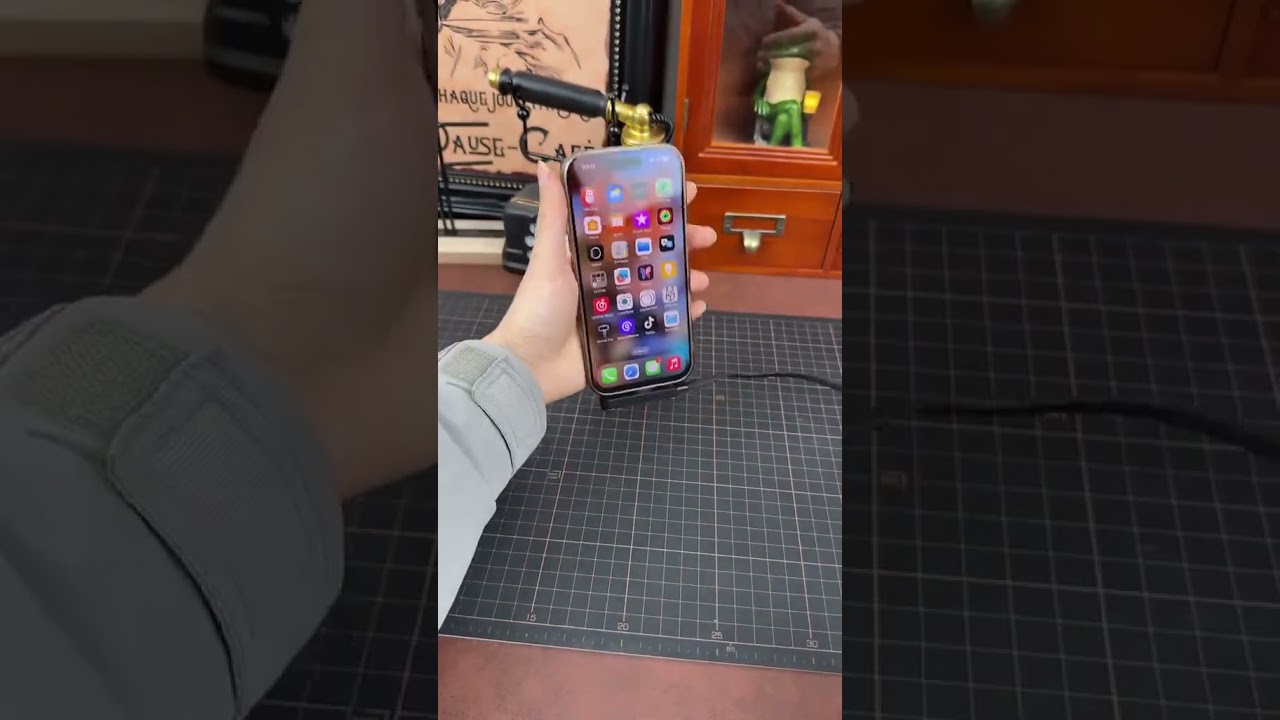 90 Degree Charging Cable – A New Angle on Fast Charging