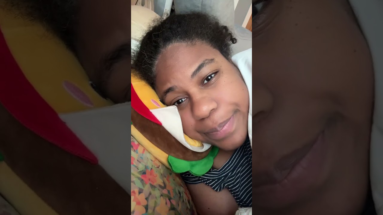 I think me not feeling good has a lot to do with the terrible sleep I got 🥲