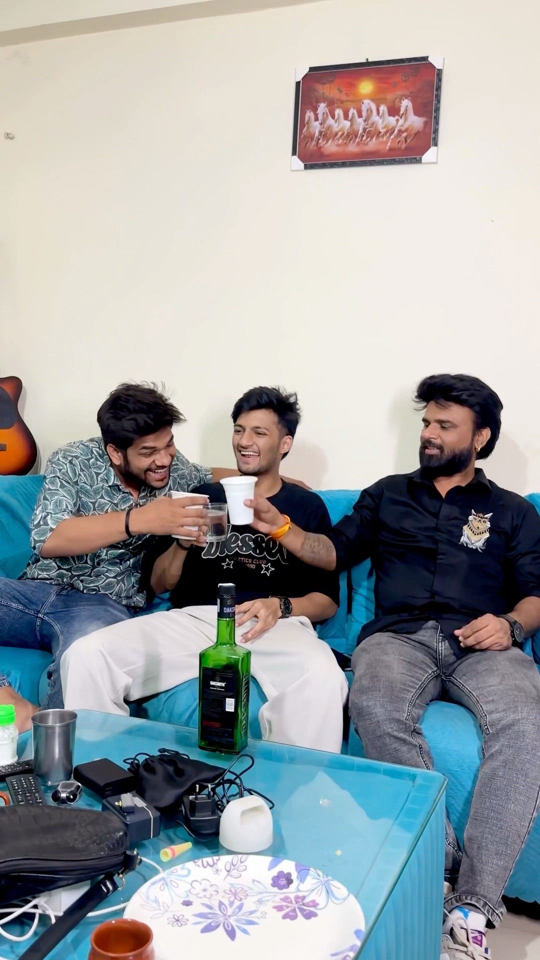 Ky aapke bhi dost ese h ? @Kamyavisoni17 #shorts #funny