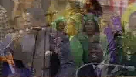 KD Bowe Singing