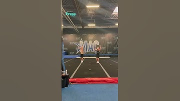 Nothing better than some synchronized spinning 🙌 #cheerleading #shorts