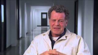 FRINGE - Season 5 EPK "John Noble - Walter Bishop" [5x01 "Transilience Though Unifer Model - 11"]