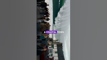 AI video🤯 | Big wave coming | #ai #aishorts #tsunami #waves #wave #tsunamis