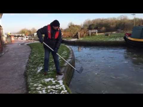 Foxton Locks. Volunteer