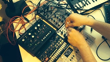 Monotribe - Volca Beats, Keys - Op1 making (Hot Demo)