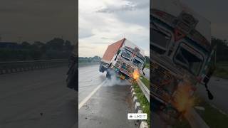 Terrifying Moment Caught Live On Camera! #ScaryMoment#Shocking #Accident #Viral #RoadSafety