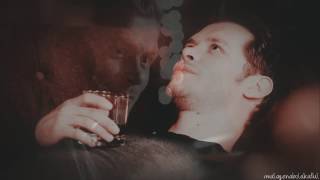 Klaus & Camille She Saw Yours, Didnt She? 4X01 Spoilers