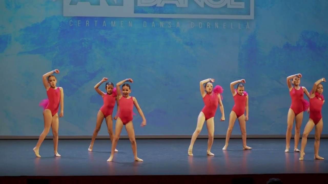 Categoría Mini | Modern Jazz | Forum Licano Dance Company | Sissy That Walk