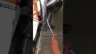 Honda CR125R compression check