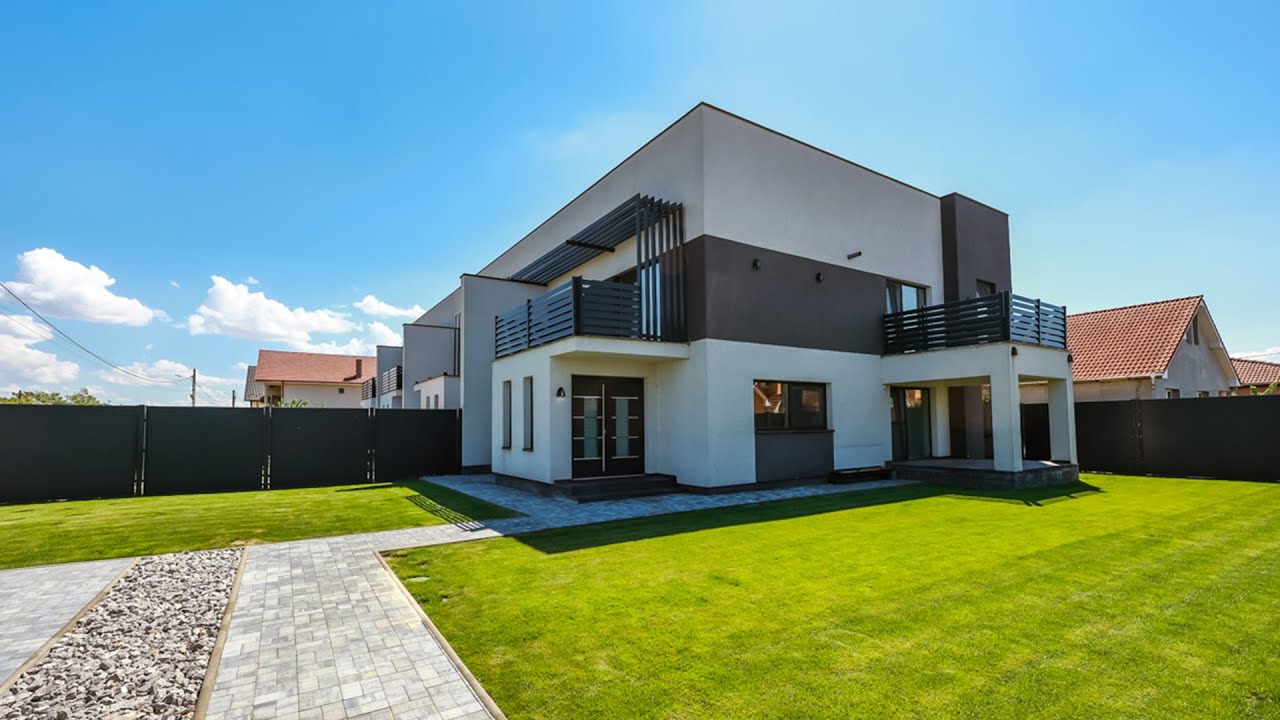 Casă/vilă cu 3 camere în stil meditereanean în Sântandrei, Bihor, de vânzare.