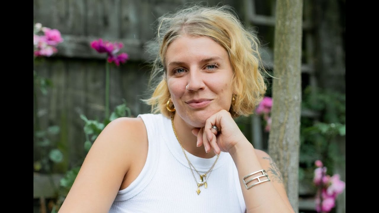 Amie McNee - Inspired To Write