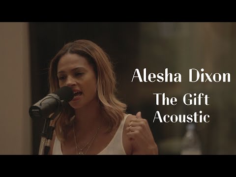 Video: Alesha Dixon nettoverdi: Wiki, gift, familie, bryllup, lønn, søsken