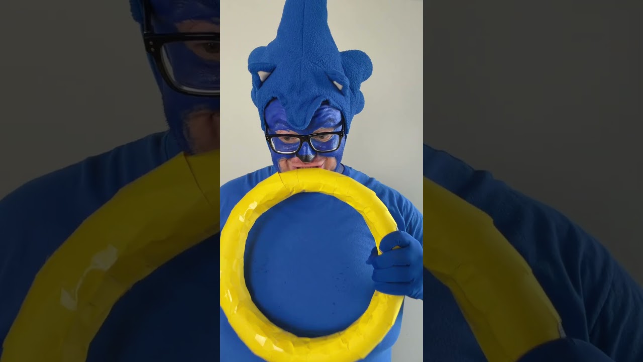 Sonic LOVES rings!