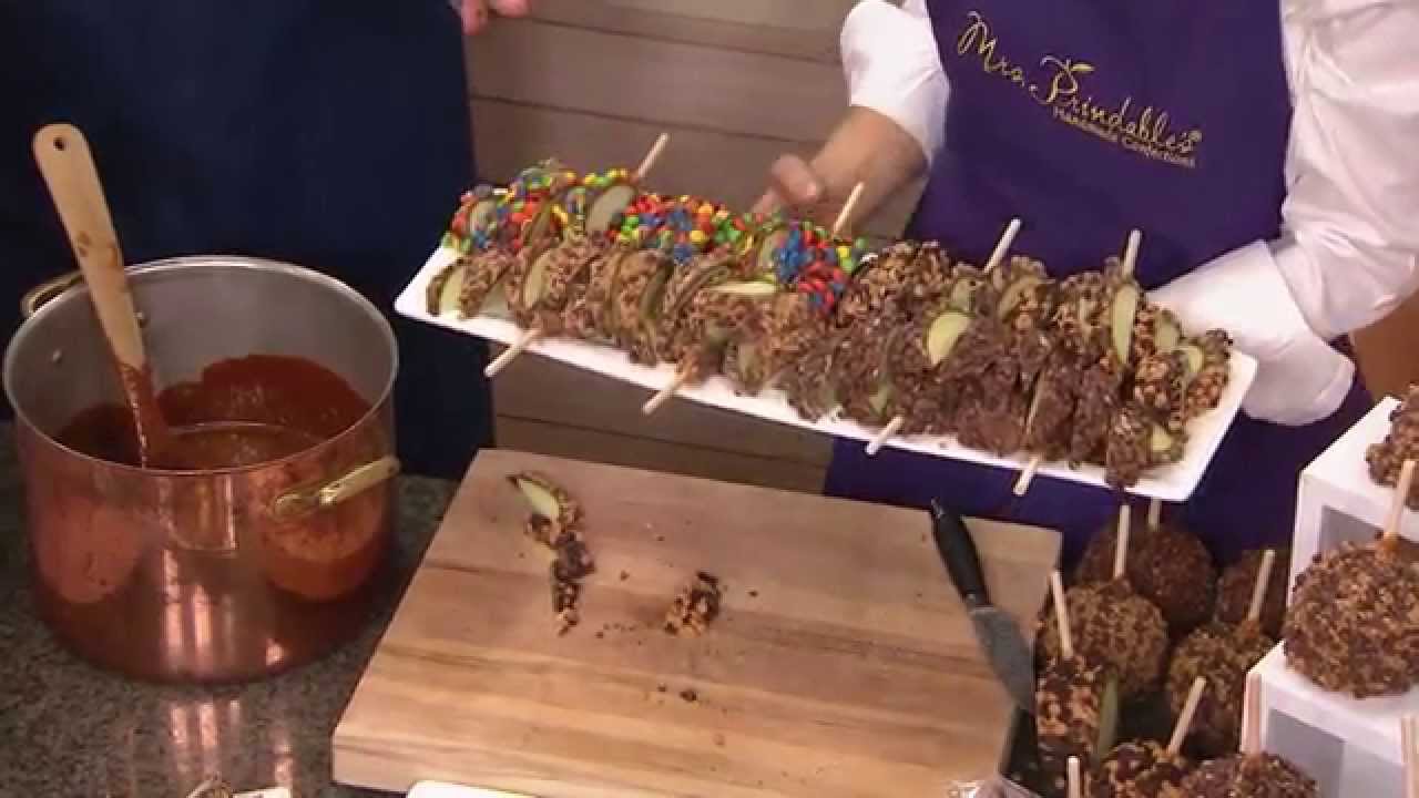 Mrs. Prindables 16-piece Candy Bar Gourmet Apple Assortment with David Venable
