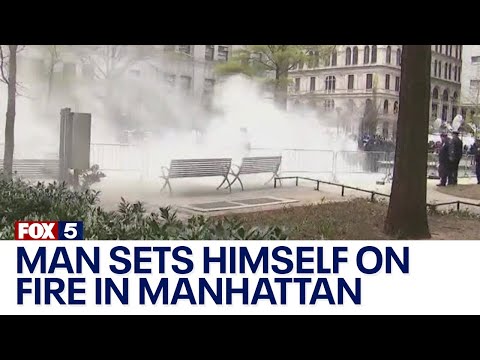 Man sets himself on fire in Manhattan