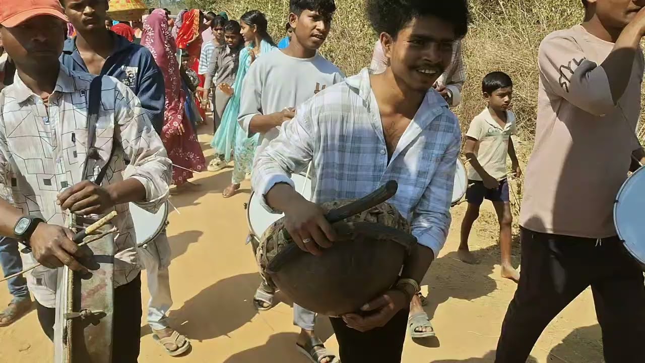 Bin wala re .... Daimond mini dhumaal 