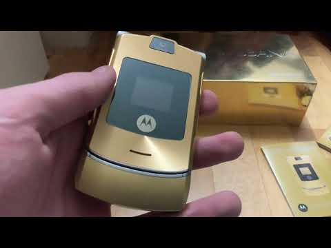 Dolce&Gabbana Motorola RAZR V3i Unboxing and Overview