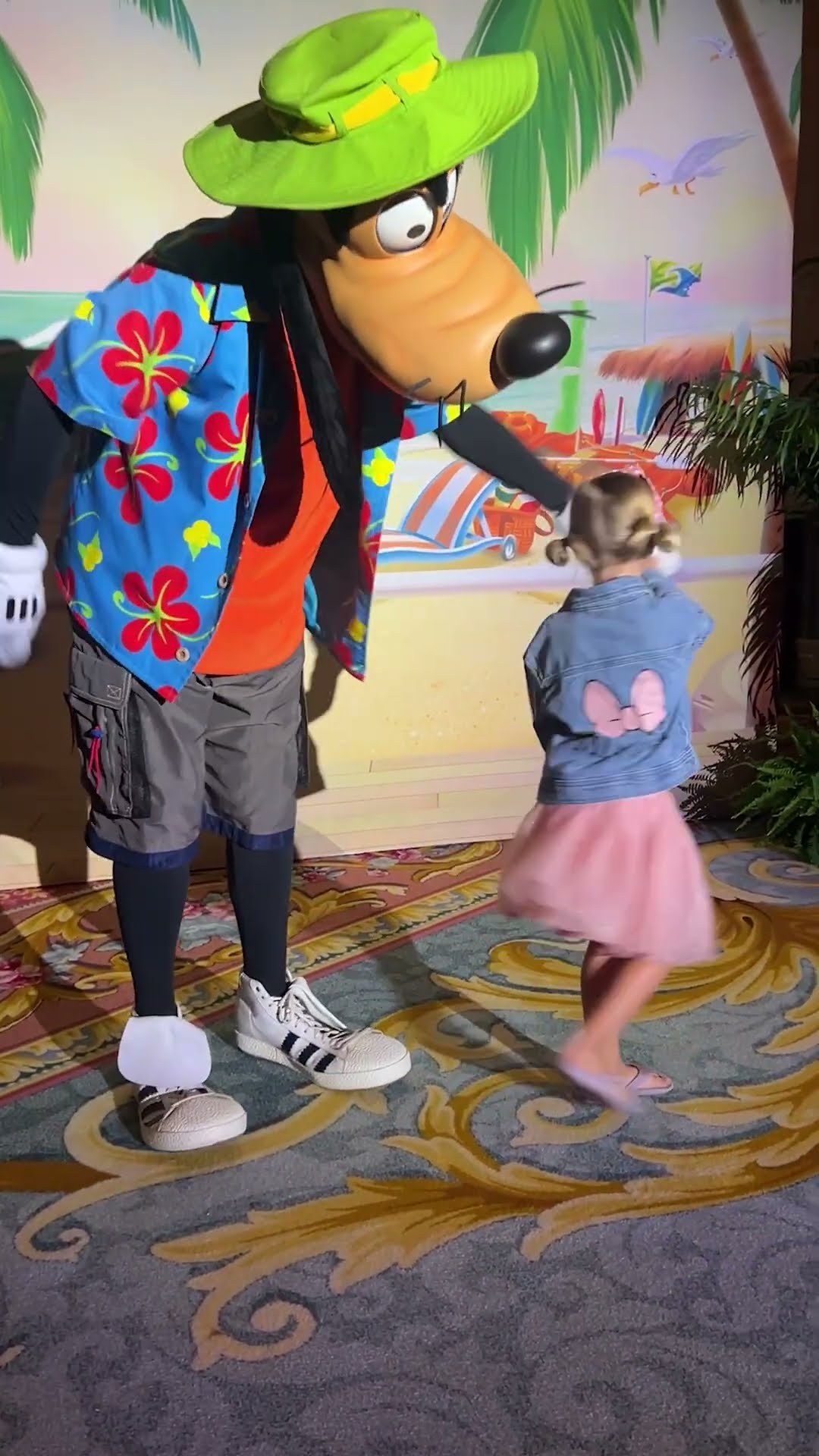 Hanging with Goofy! Disney gave us free tickets #disneytreasure  #disneycruiseline