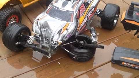 Traxxas Rustler Vxl CRASH!!!!