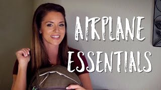 WHAT&#39;S IN MY TRAVEL BAG? | Airplane Essentials