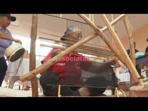 Ecuadorian artisans struggle to preserve traditional hand-woven strainers